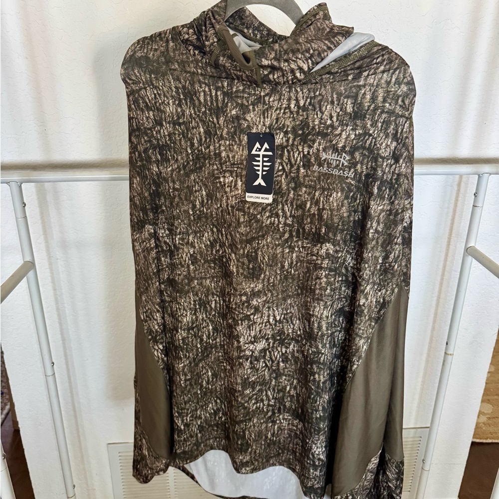 NWT Bassdash Camouflage Hooded Poncho 4XL